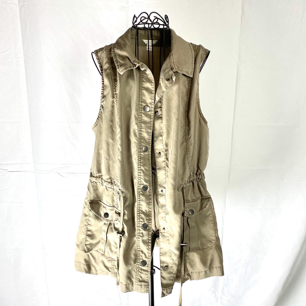 C Established 1948 Cargo Safari Vest in Olive/Sage